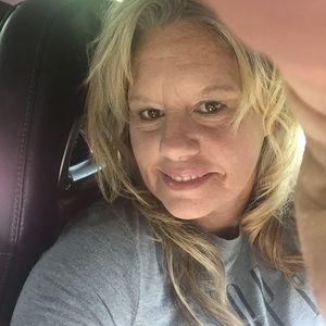 Meet your Posher, Angie